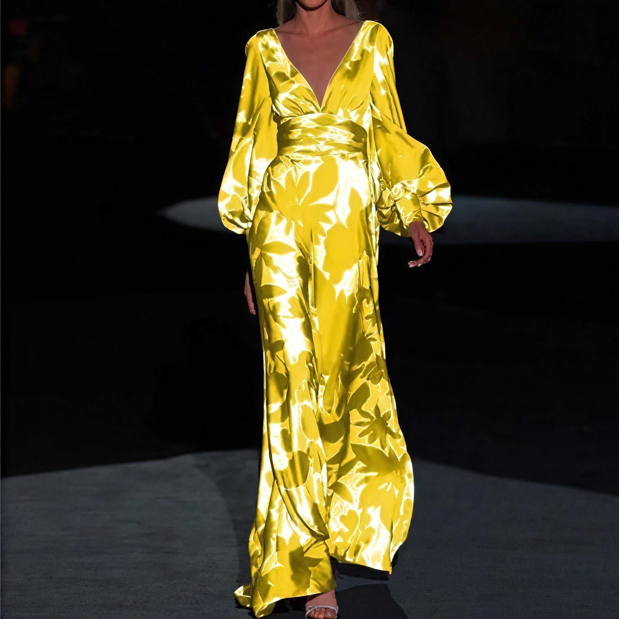 Vestido Largo: Elegancia y Feminidad Atemporal