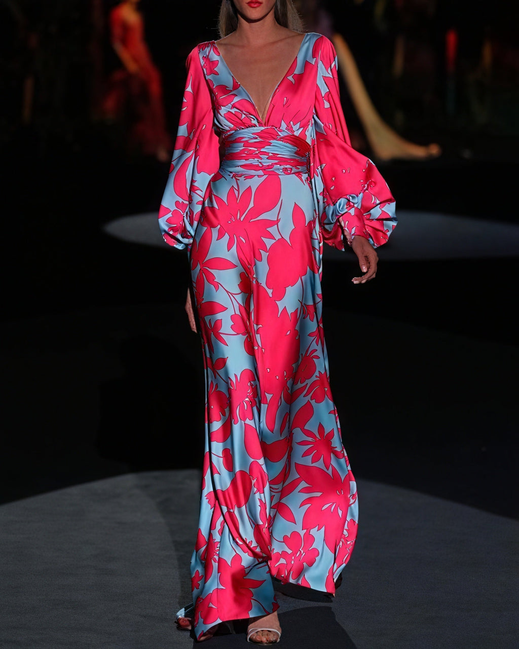 Vestido Largo: Elegancia y Feminidad Atemporal