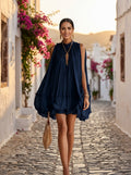 Camilla, mini vestido de gasa azul marino con cuello americano