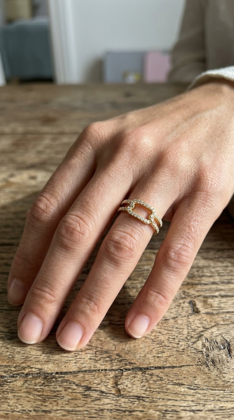 Anillo en Oro «Cadena Radiante»