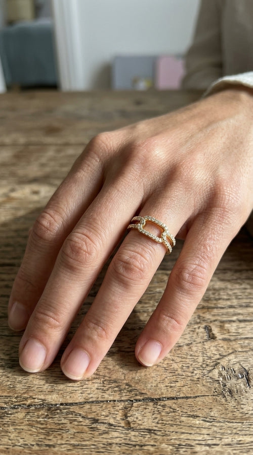 Anillo en Oro «Cadena Radiante»