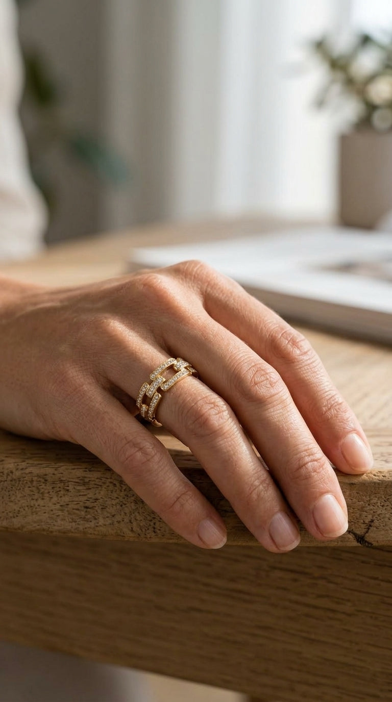 Anillo en Oro «Cadena Radiante»