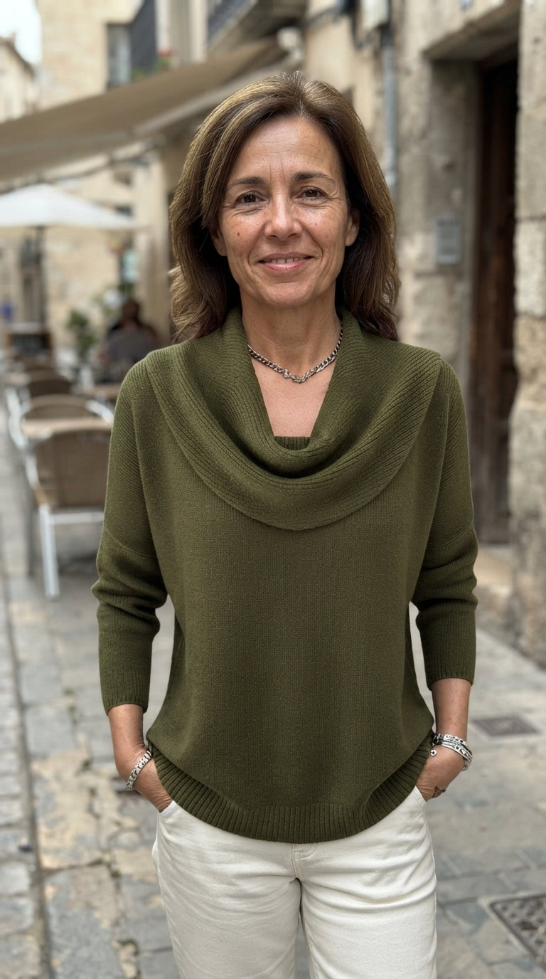 Inés | Jersey Fluido de Cuello Drapeado - Verde