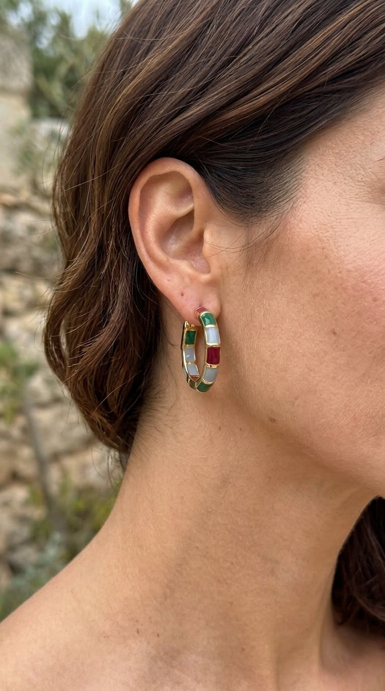 Pendientes Elegantes con Esmalte en Oro