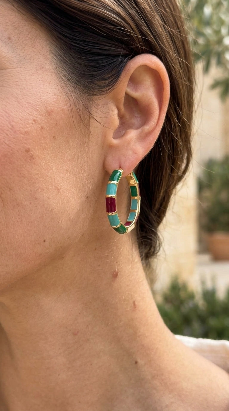 Pendientes Elegantes con Esmalte en Oro