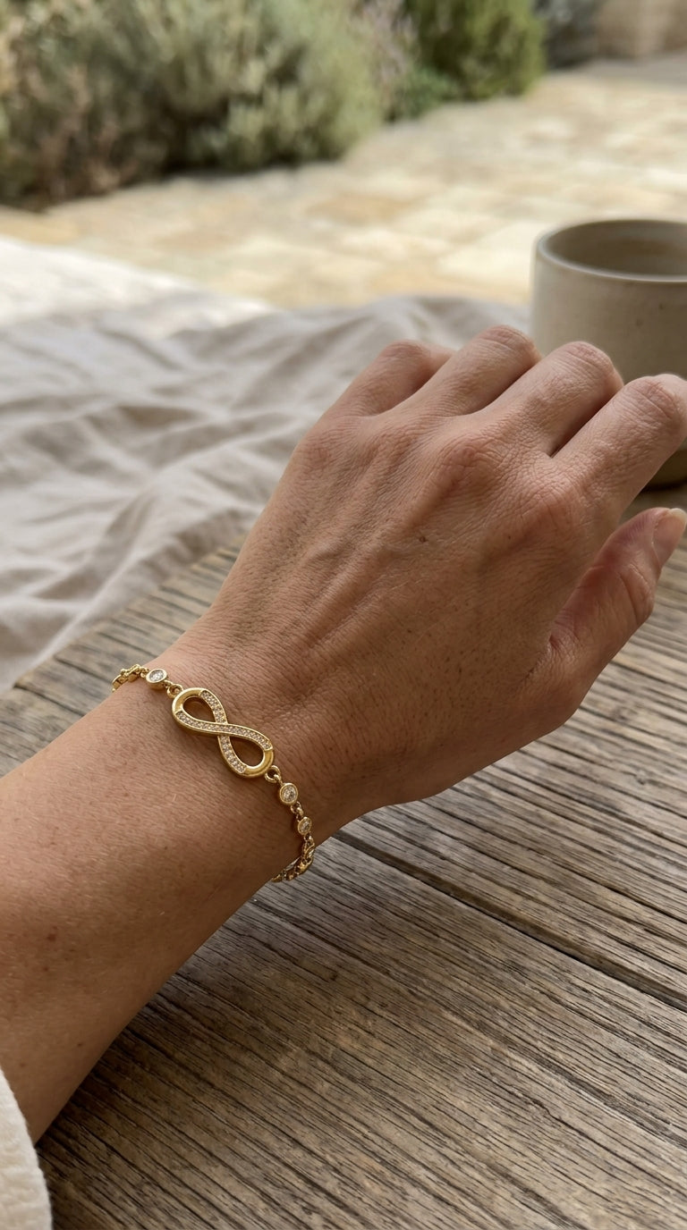 Pulsera ajustable chic en oro rosa con forma de infinito