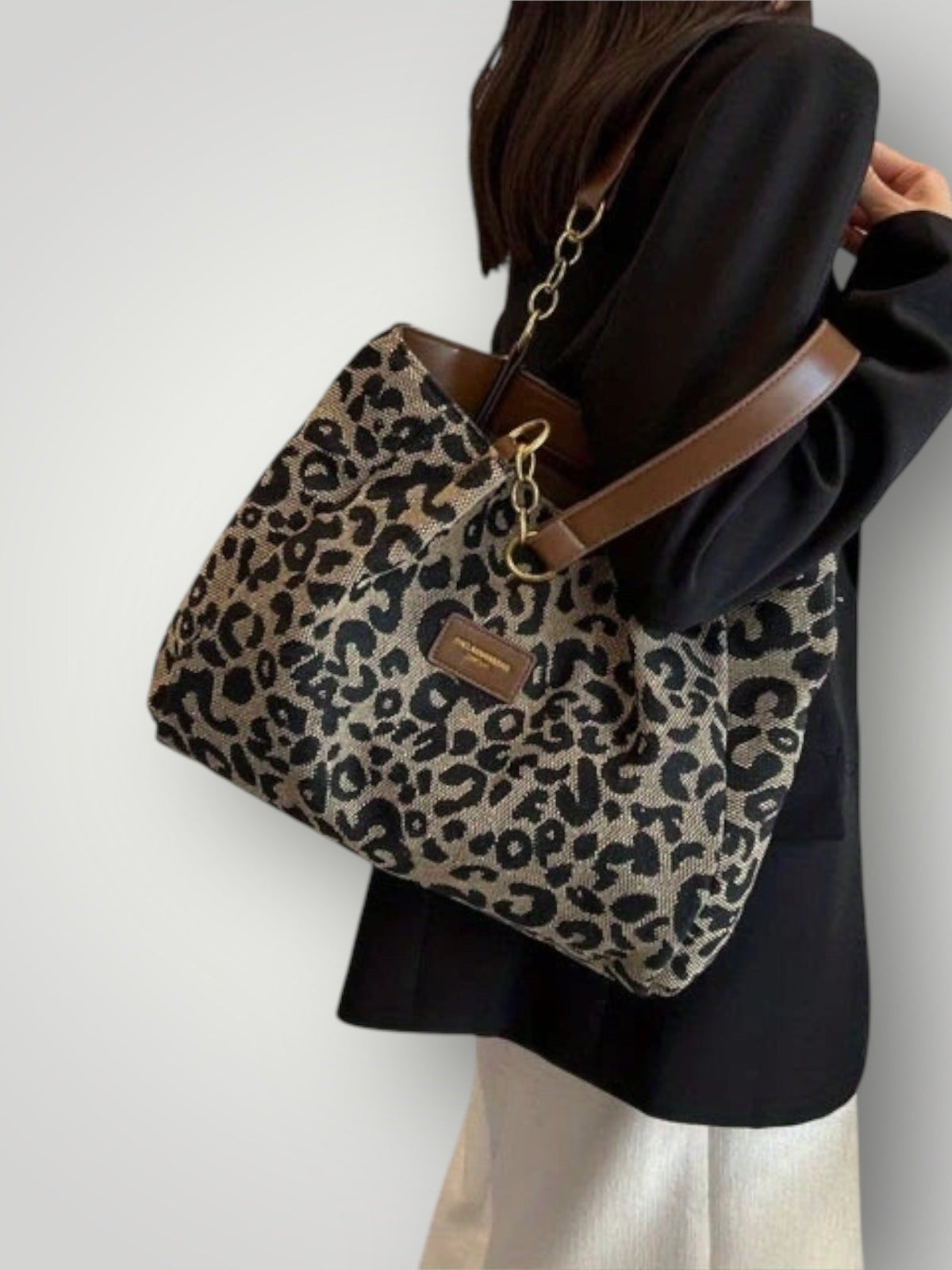 Leonara | Bolso bandolera con estampado de leopardo - Cendalia