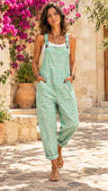 LOLA CASTELL | PETO VERDE RIVIERA - modelo española en patio mediterráneo, formato 9:16
