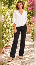 noela, modelo C en jardín, formato 9:16, vista 1